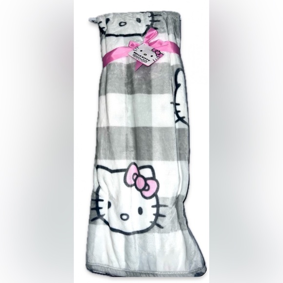 Hello Kitty Bundle Pink & Grey Gingham Throw Blanket and Thermal Travel Mug - Picture 3 of 15